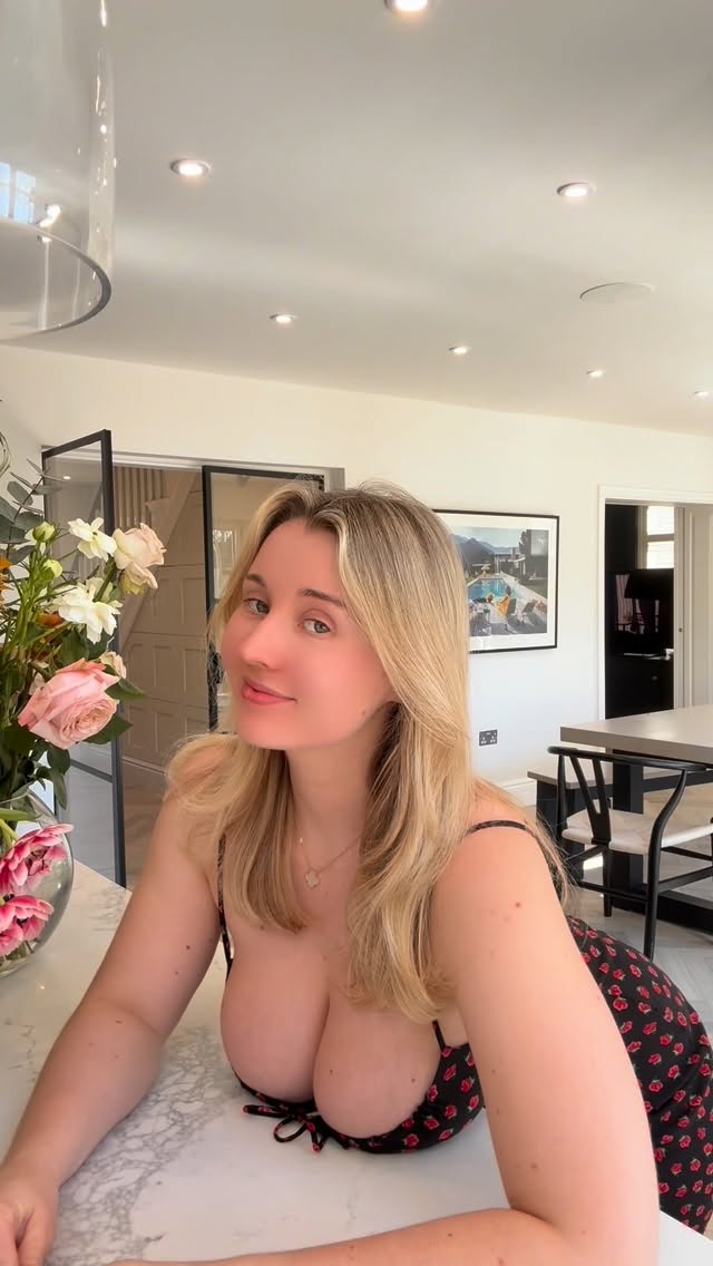 sunnyvlada1 onlyfans nude video