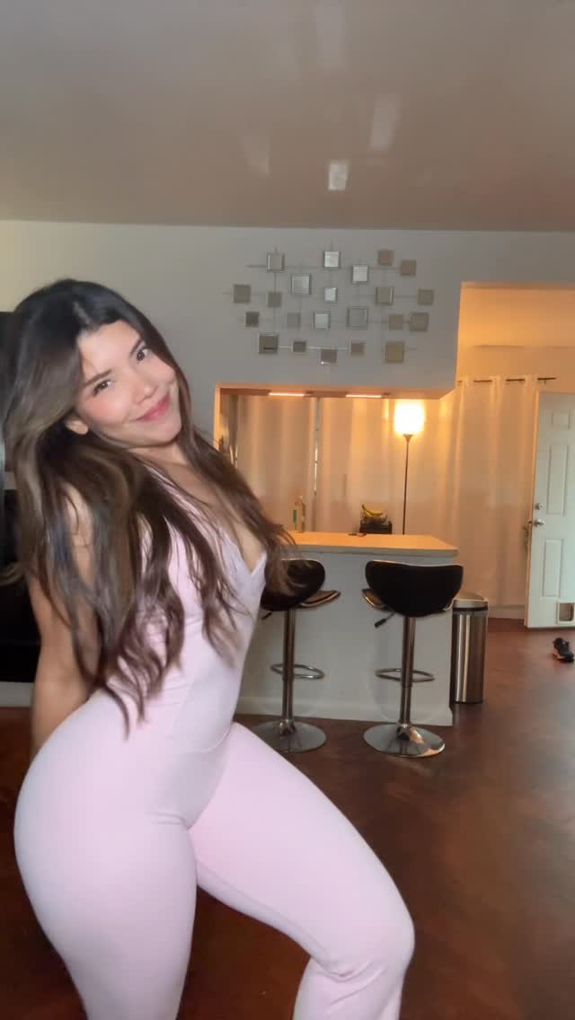 Petite nude leaked video