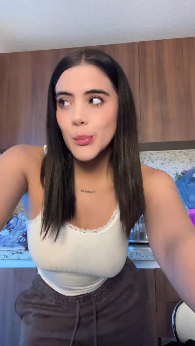 OnlyFans nude leaked video