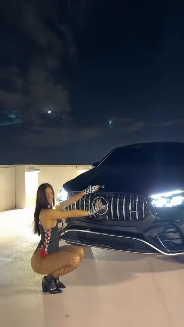 Petite nude leaked video