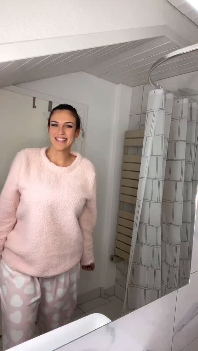 crisnubito sexy nude video