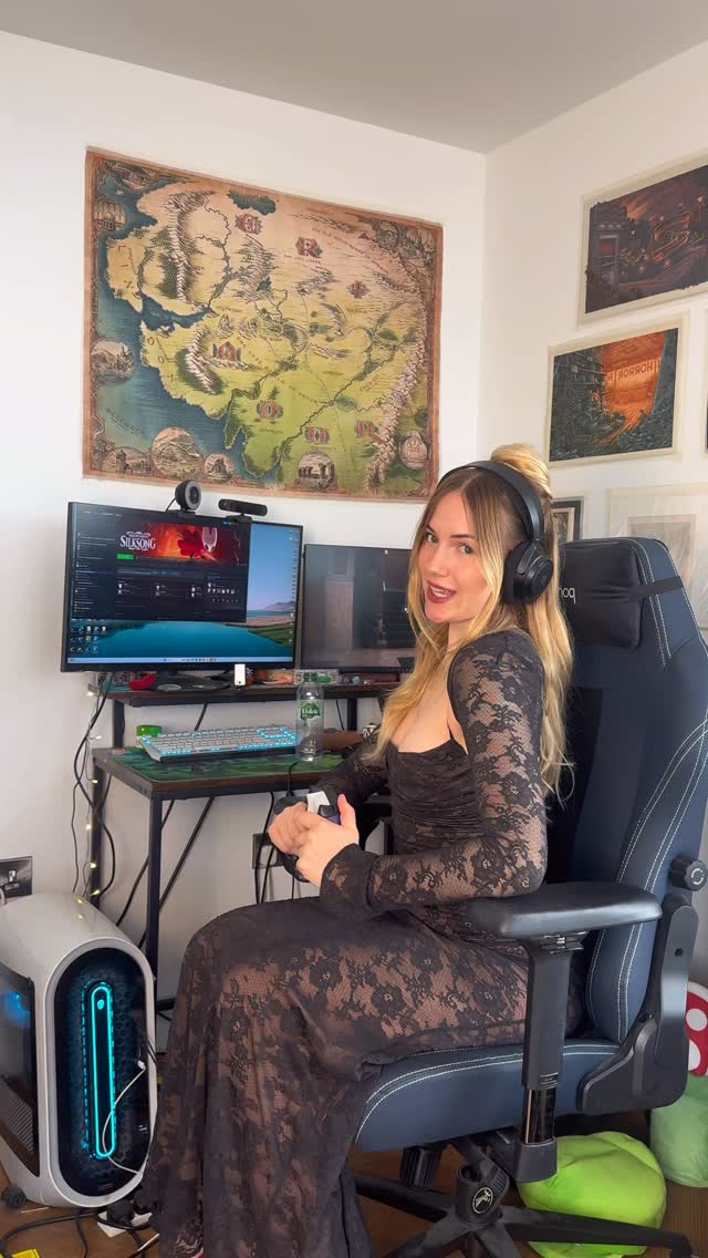 Latina nude leaked video