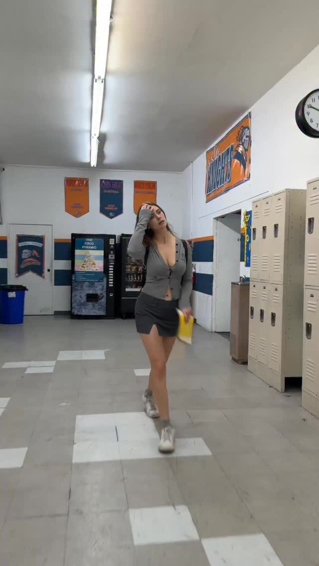 Brunette nude leaked video
