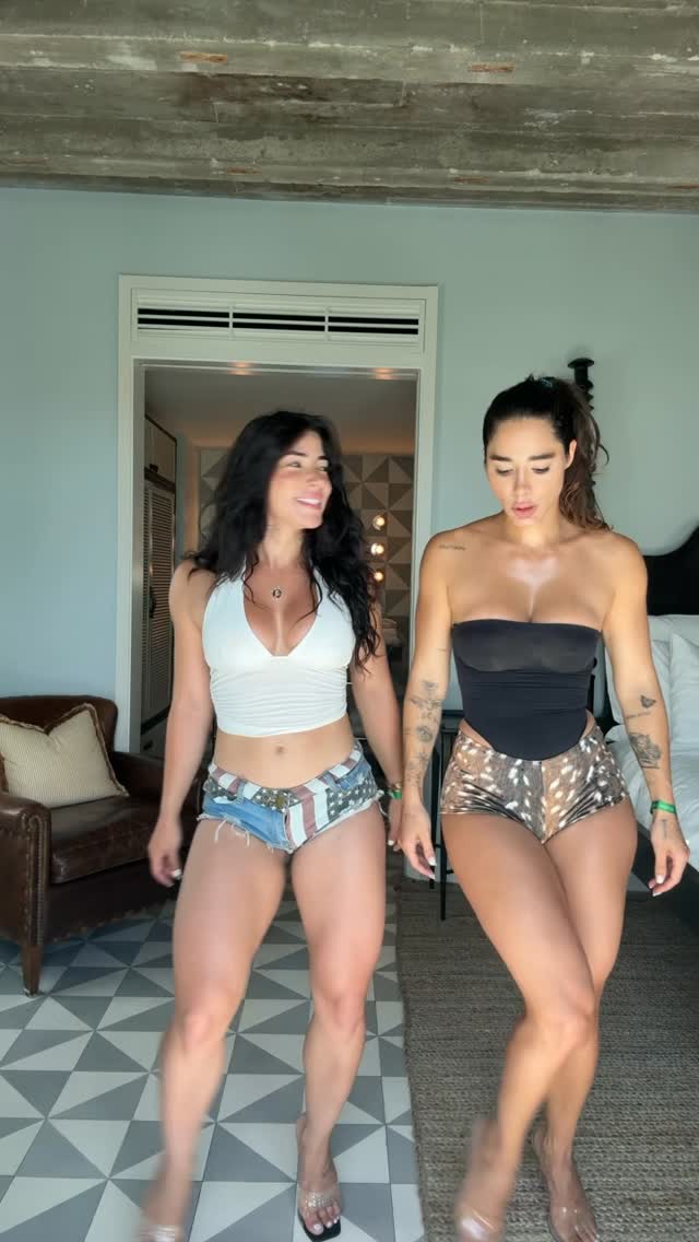 Curvy nude leaked video