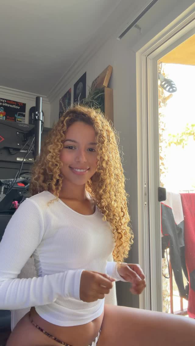 Teen 18+ nude leaked video