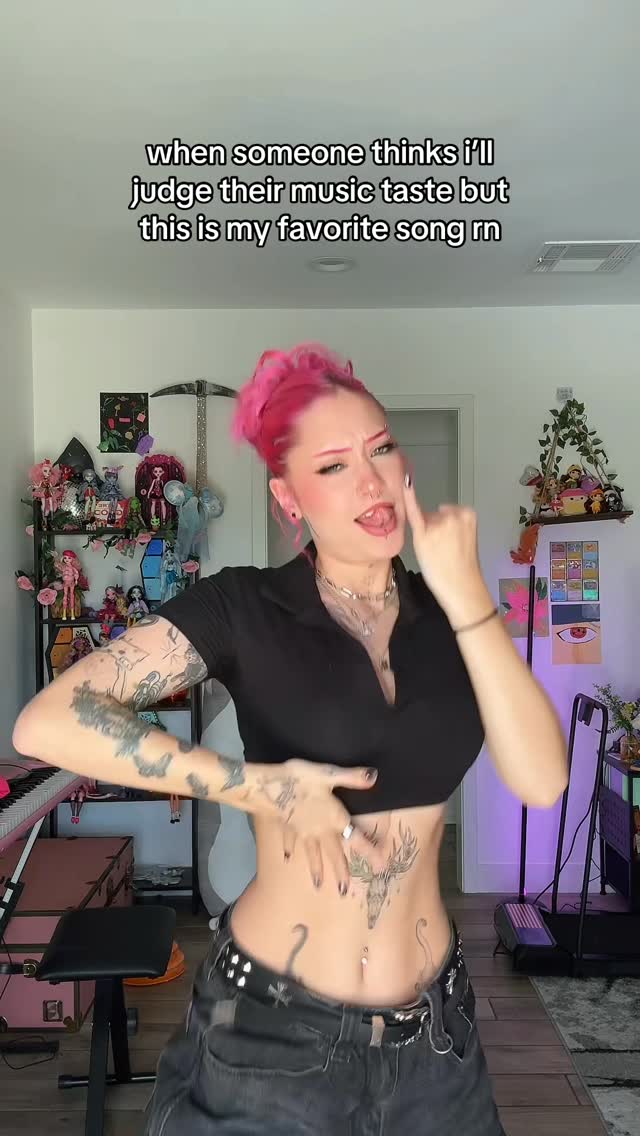 Petite nude leaked video