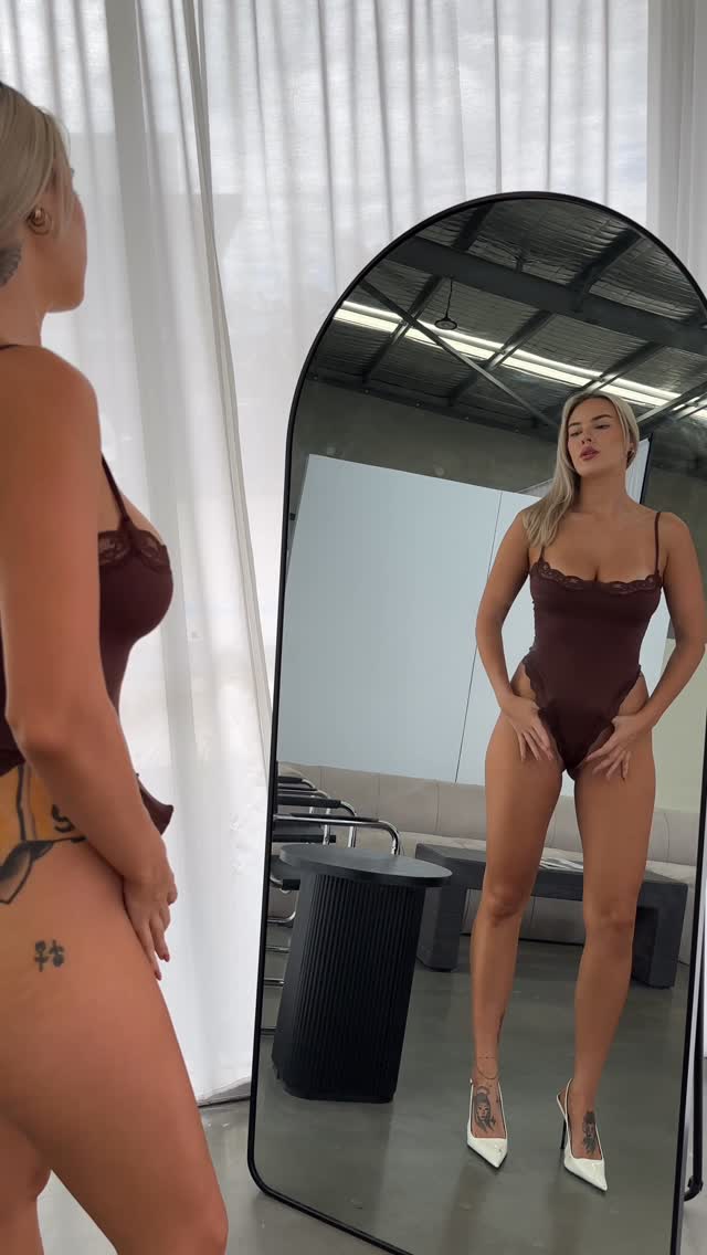 Ebony nude leaked video