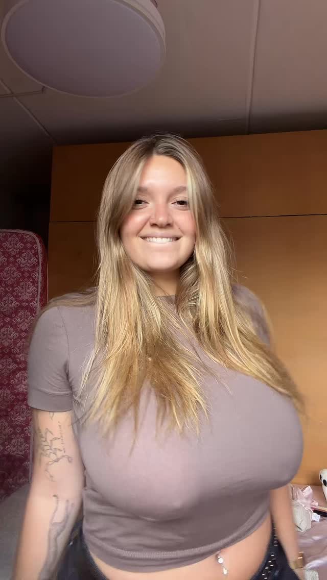Ebony nude leaked video