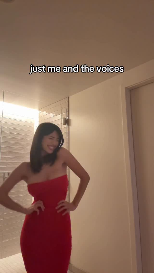 Natural Tits nude leaked video