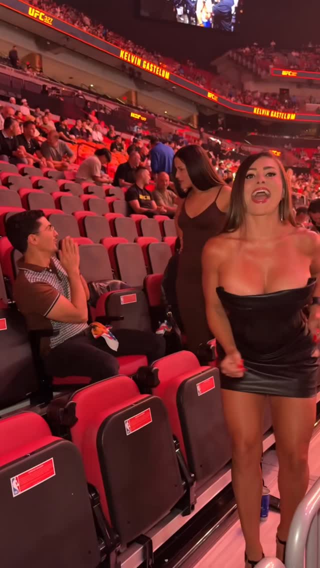 OnlyFans nude leaked video