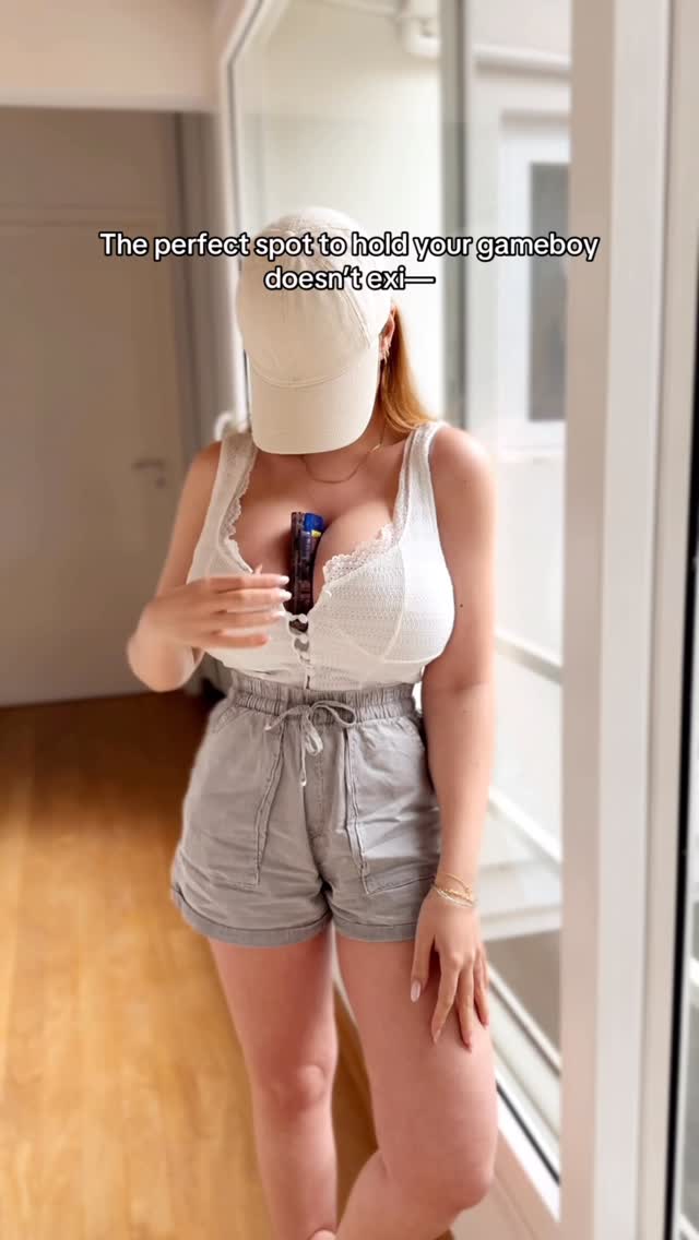 kirapregiato leaked nude video