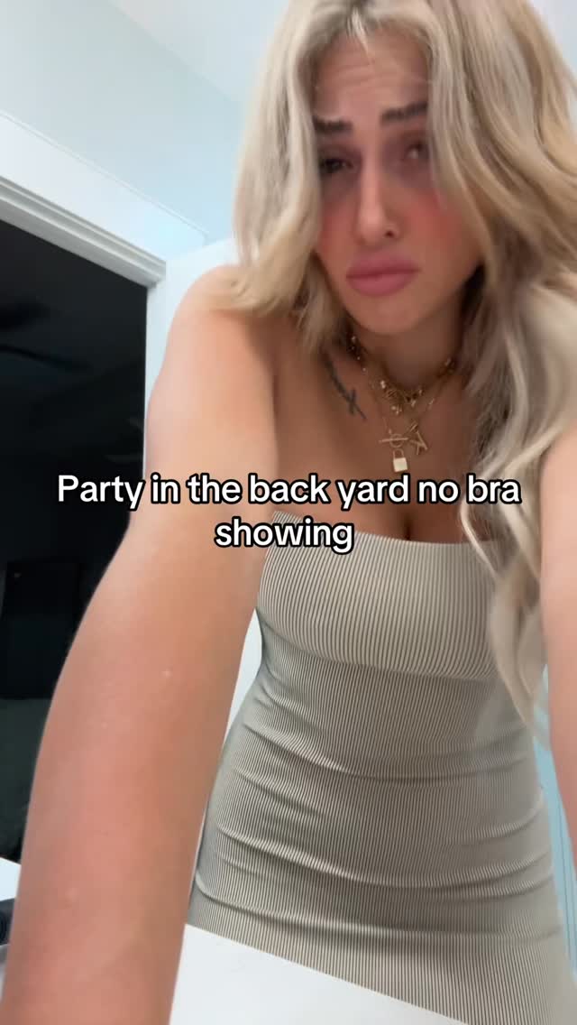 Brunette nude leaked video