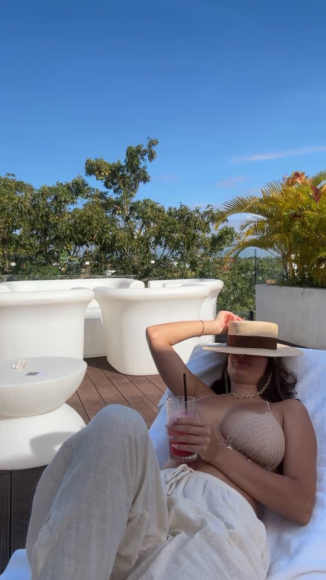 Brunette nude leaked video