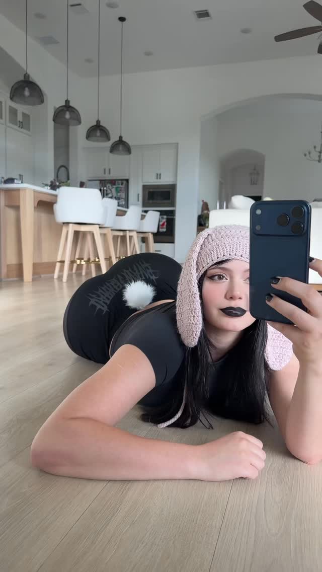 Ebony nude leaked video