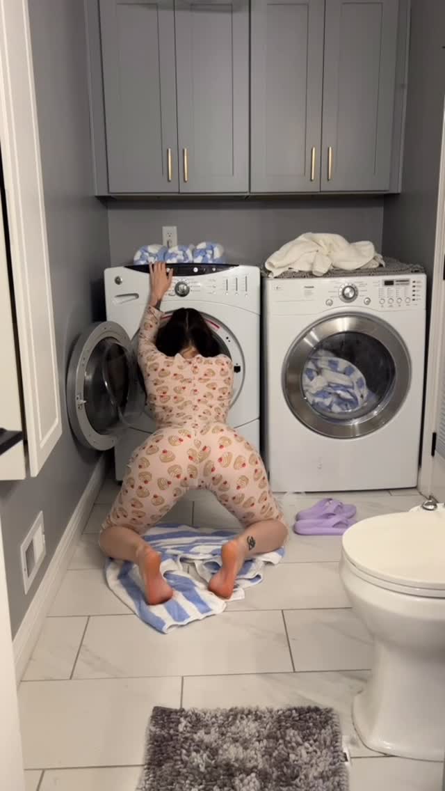 Latina nude leaked video