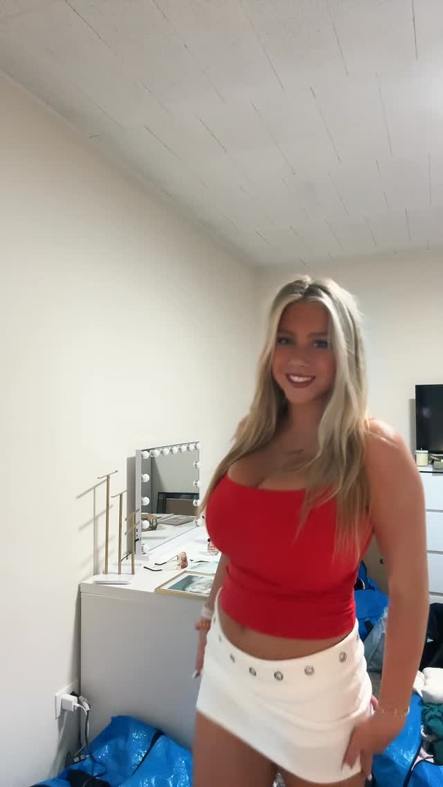 Teen 18+ nude leaked video