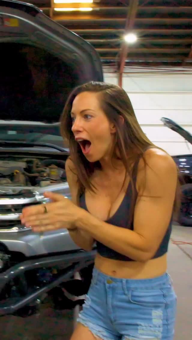 Natural Tits nude leaked video