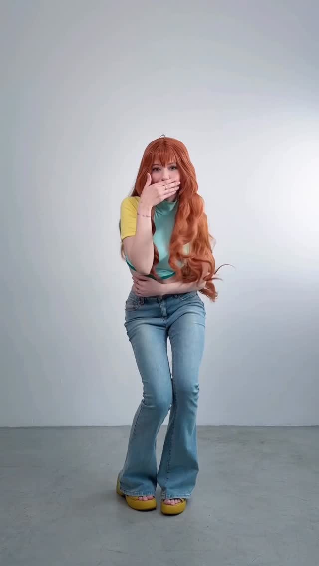 Curvy nude leaked video