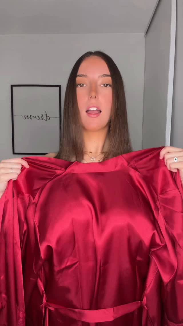 julia.lyn_