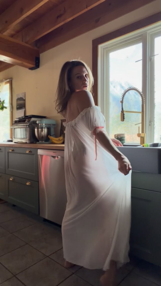 melkoneko naked nude video