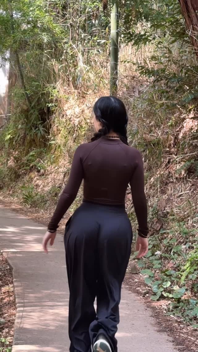 Curvy nude leaked video