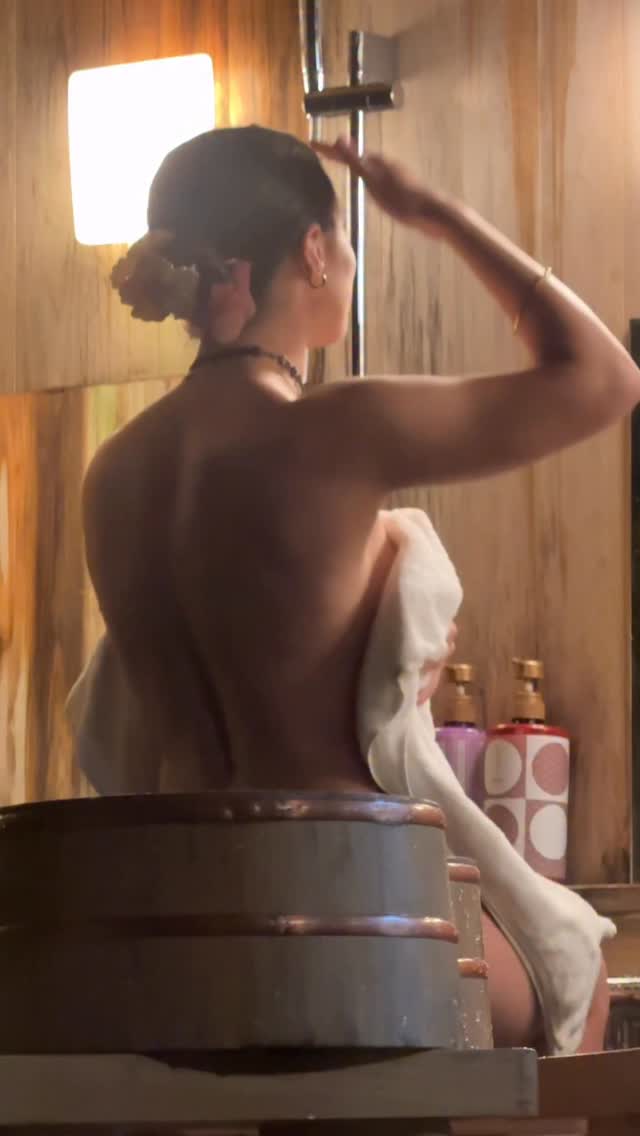 Big Tits nude leaked video