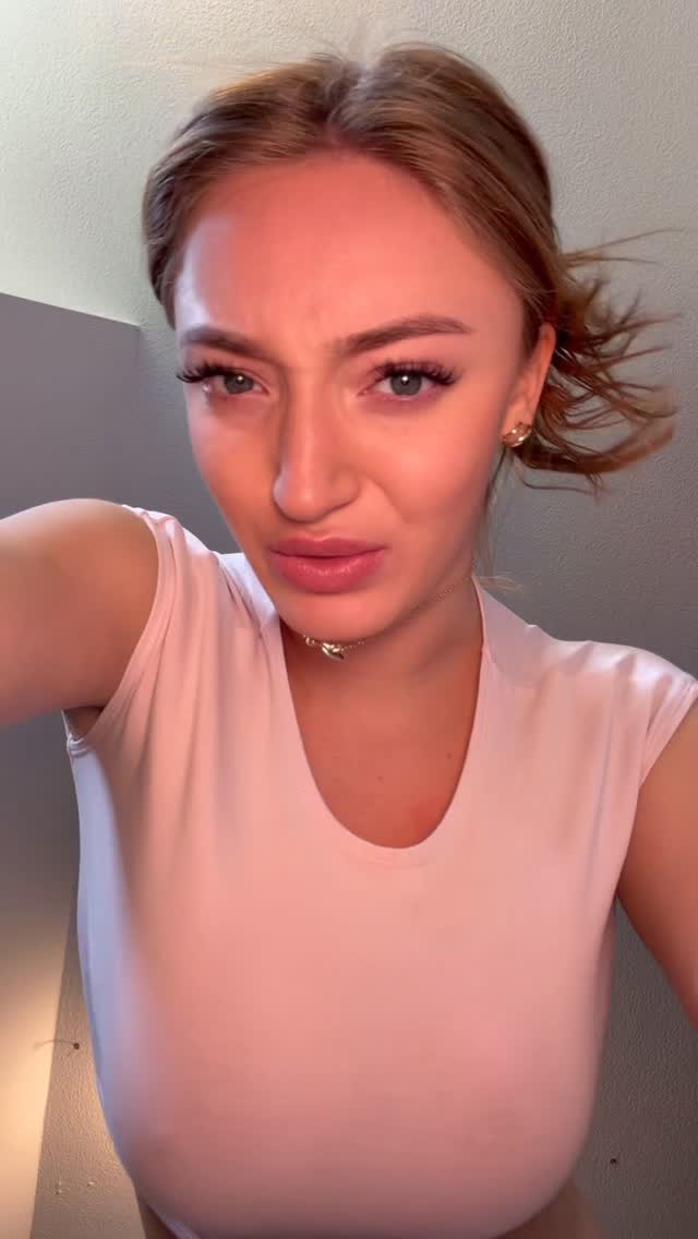 Redhead nude leaked video