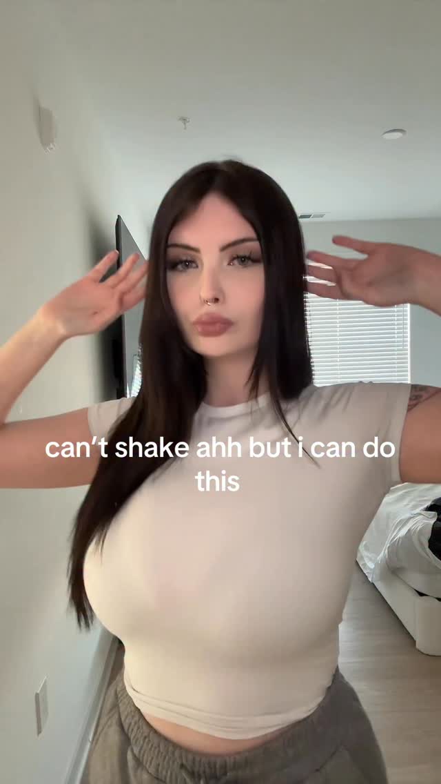 Curvy nude leaked video