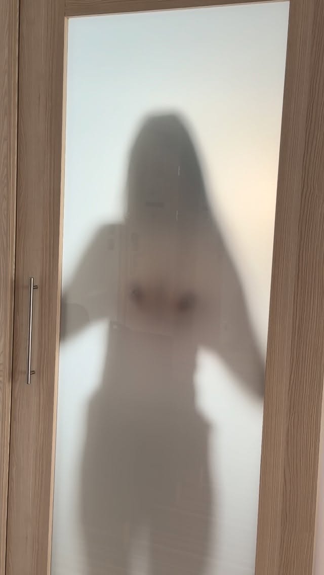 Natural Tits nude leaked video