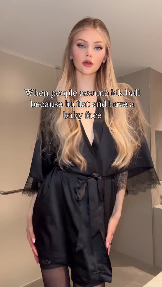 Cosplay nude leaked video