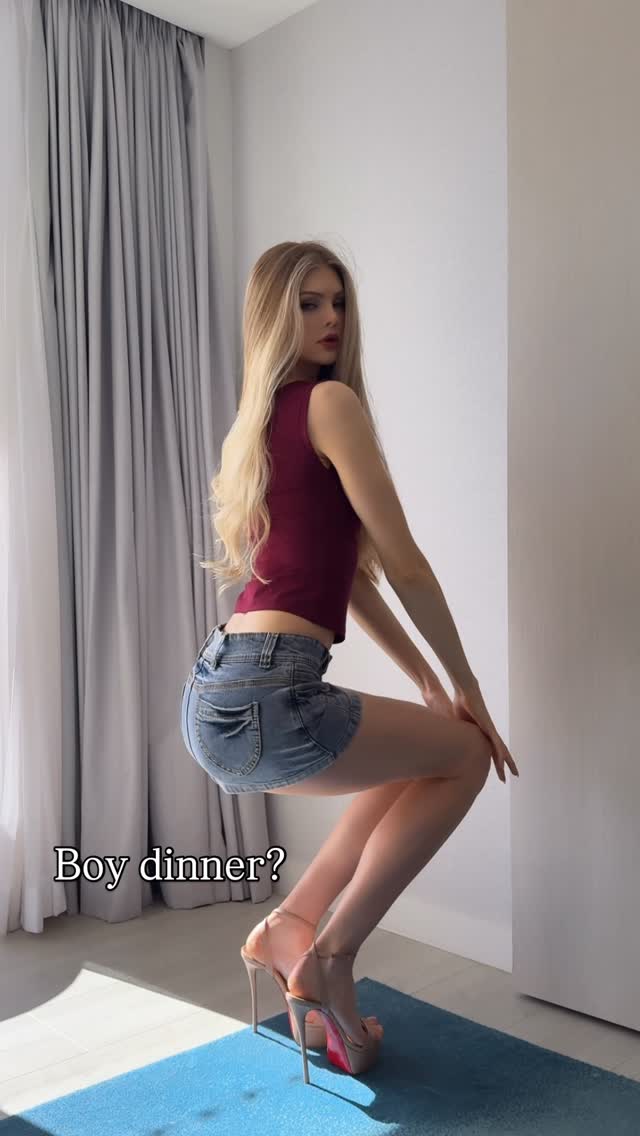 Petite nude leaked video