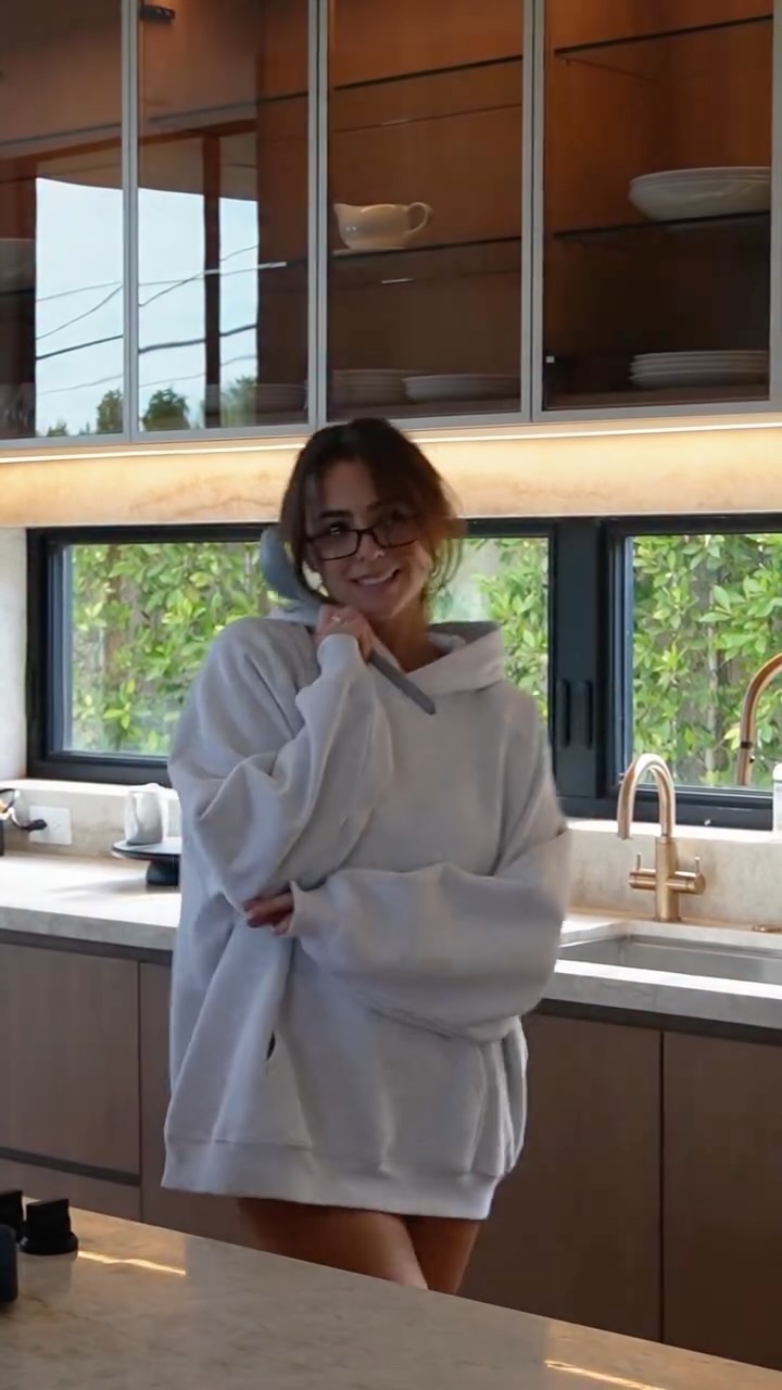 Teen 18+ nude leaked video