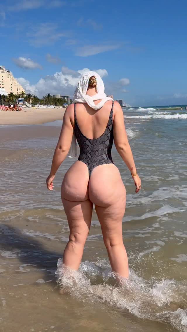 julia.lyn_ naked nude video