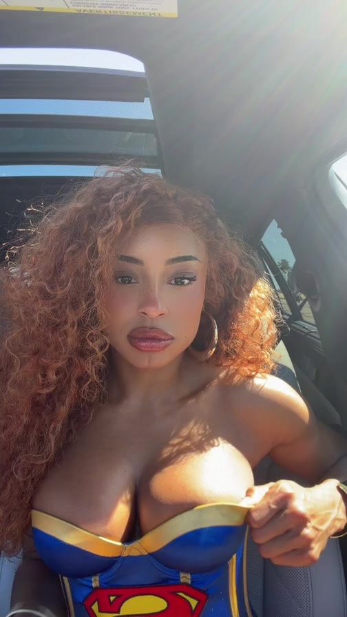 Curvy nude leaked video