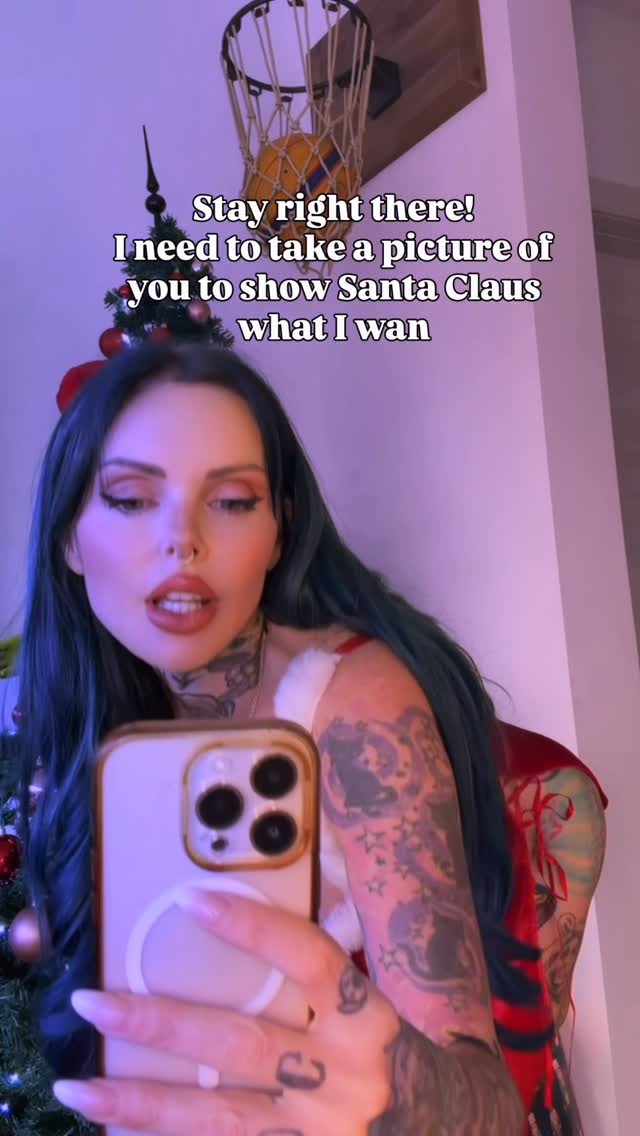 OnlyFans nude leaked video