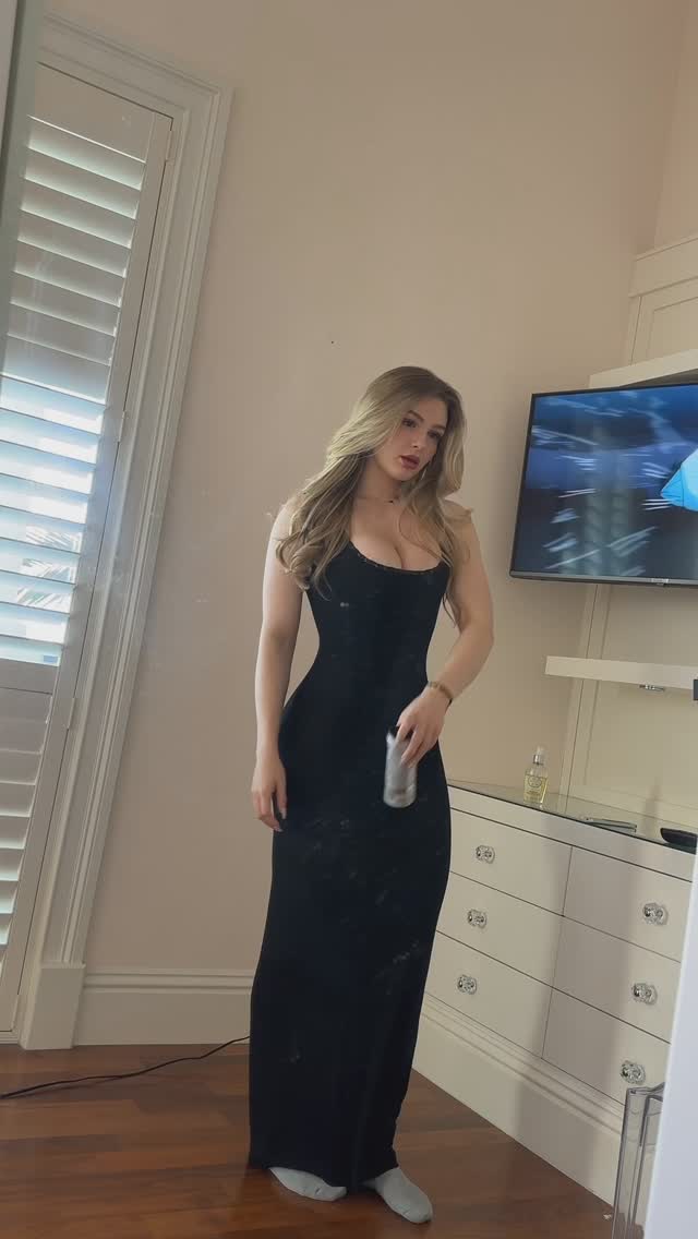 Cosplay nude leaked video