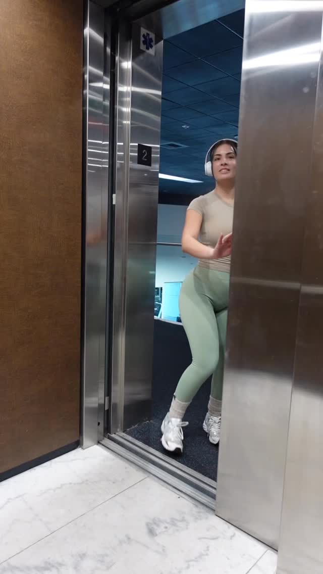 Petite nude leaked video