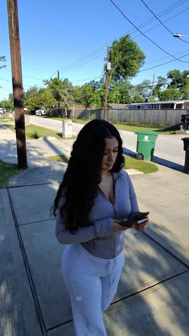 Curvy nude leaked video