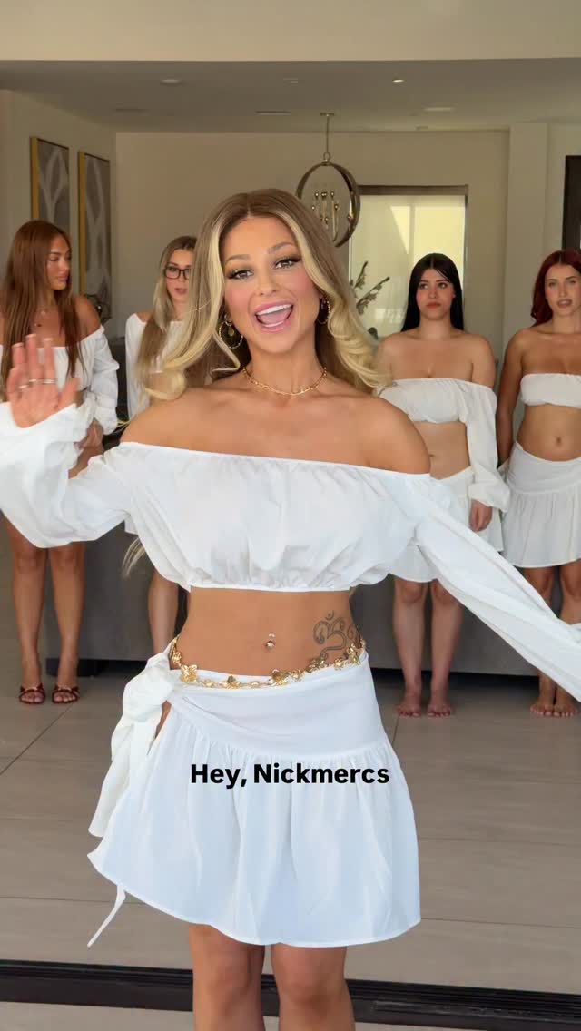 Natural Tits nude leaked video