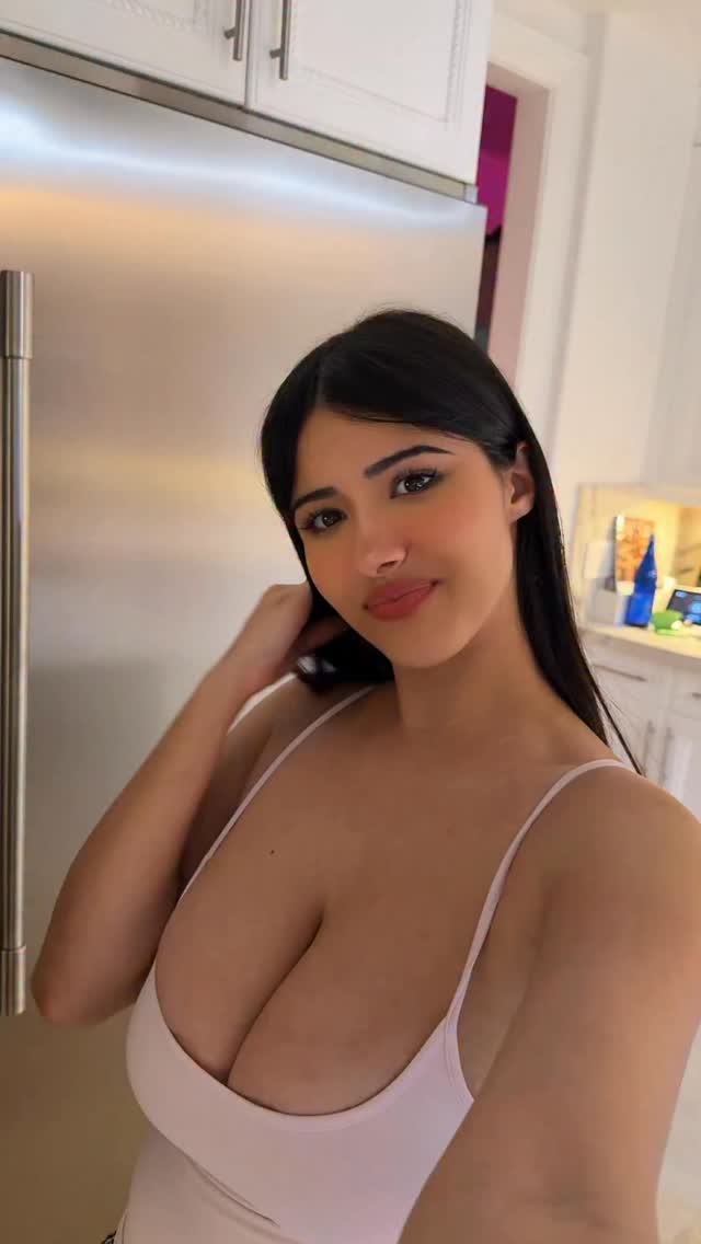 Ebony nude leaked video