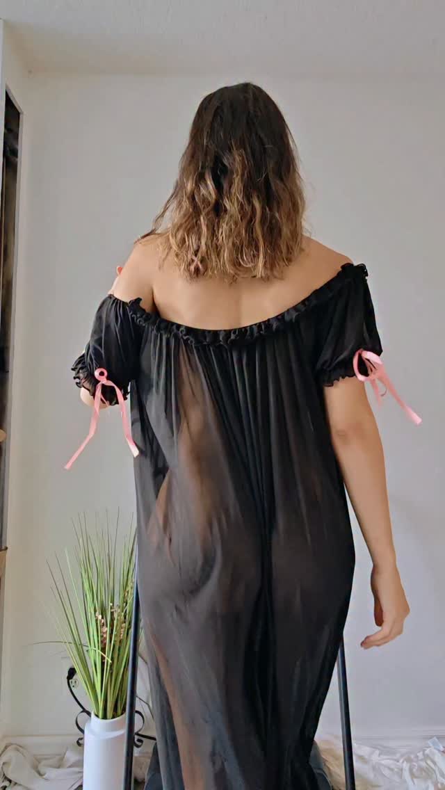 OnlyFans nude leaked video