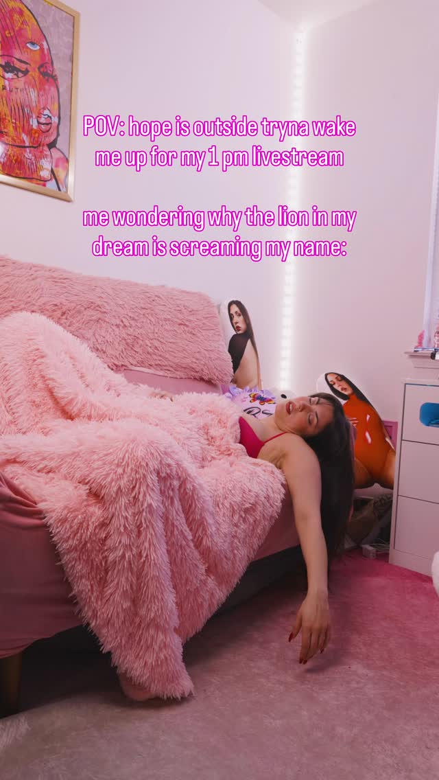 Latina nude leaked video