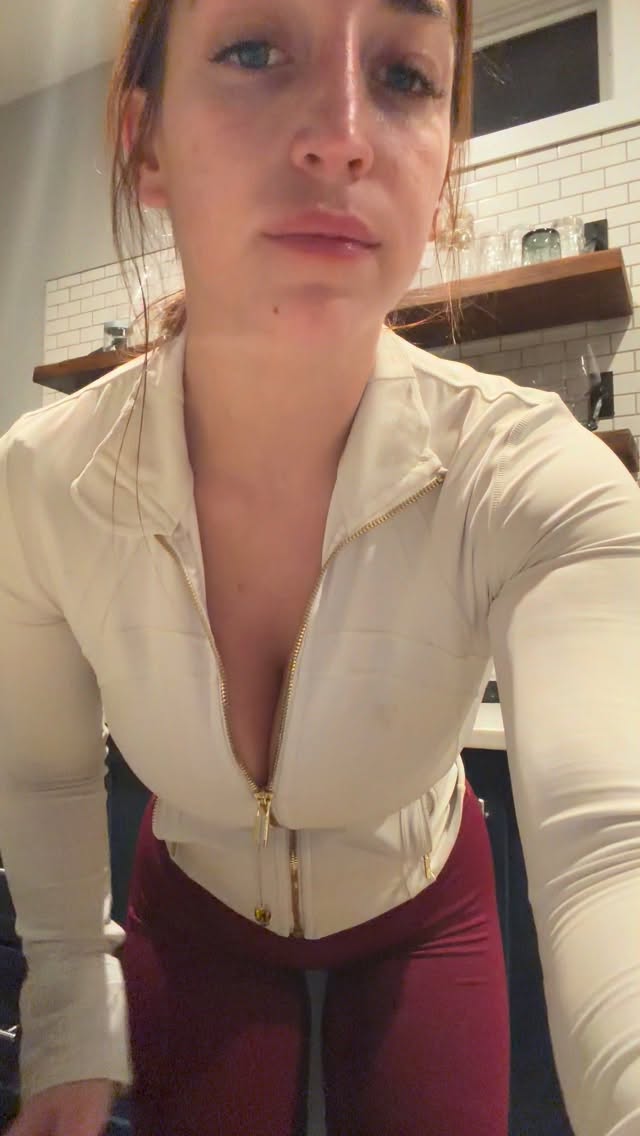 Latina nude leaked video