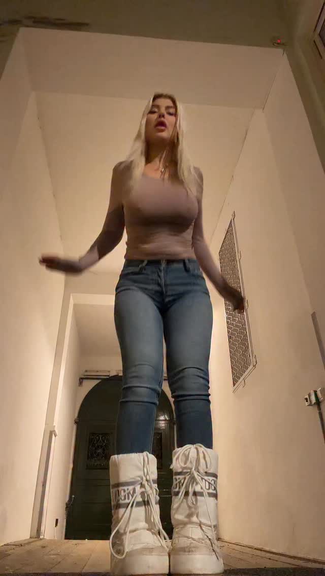itsathenakami nsfw nude video